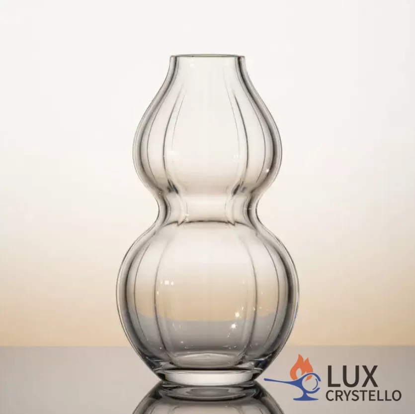 gourd-shaped crystal vase by handcrafted gourd-shaped crystal vase by handcrafted